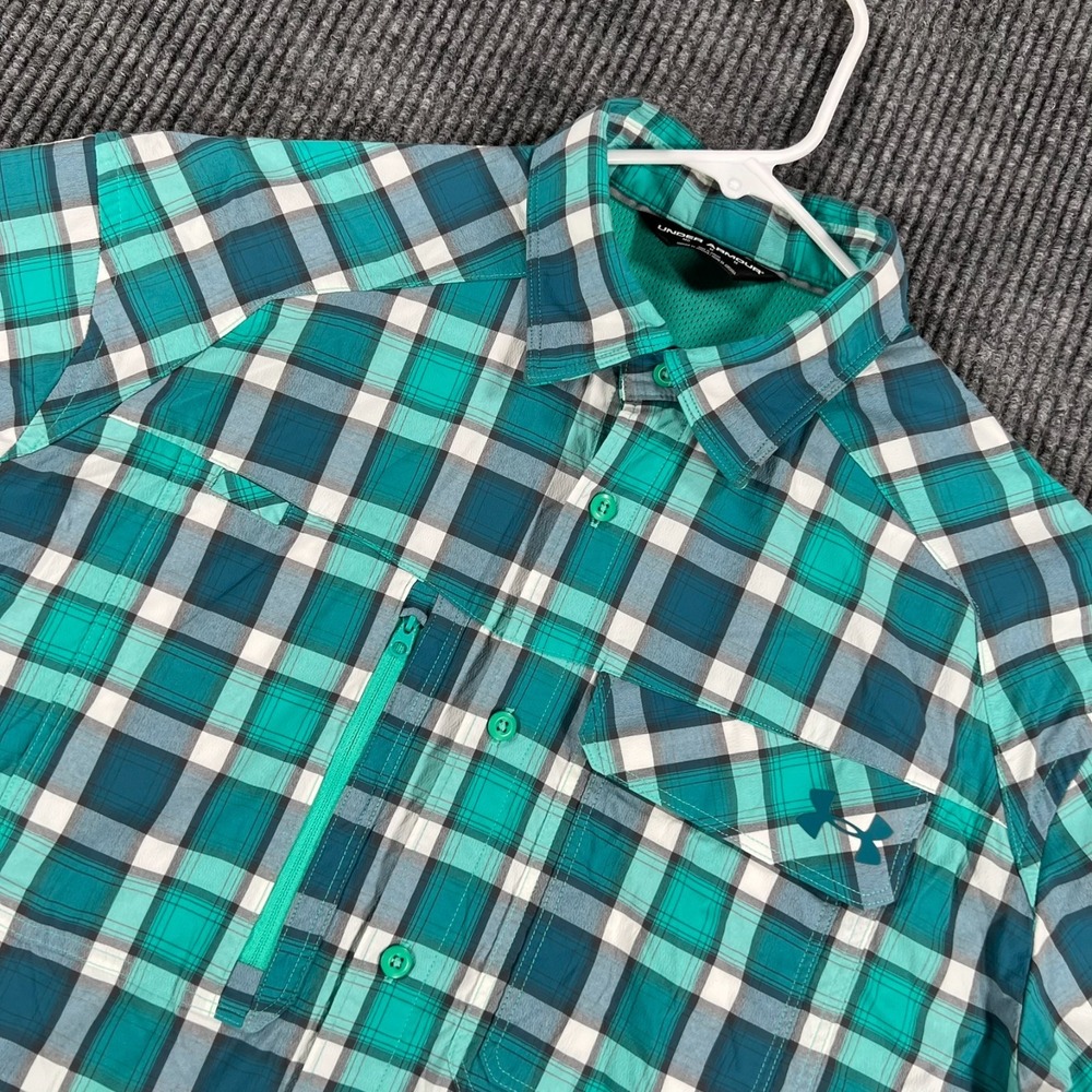 Under Armour Shirt Mens Medium Green Plaid Short Sleeve Button Up Casual Outdoor